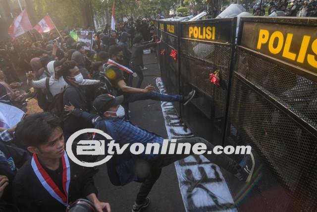 Polda Metro Jaya Tetapkan 19 Tersangka dalam Kericuhan Demo RUU Pilkada?!