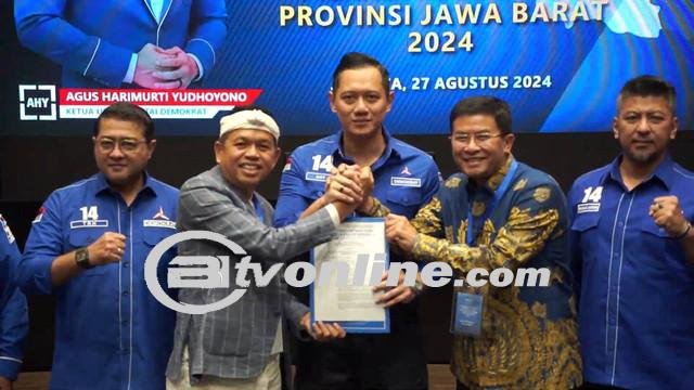Dedi Mulyadi dan Erwan Setiawan Terima Surat Rekomendasi dari Partai Demokrat untuk Pilkada Jawa Barat 2024