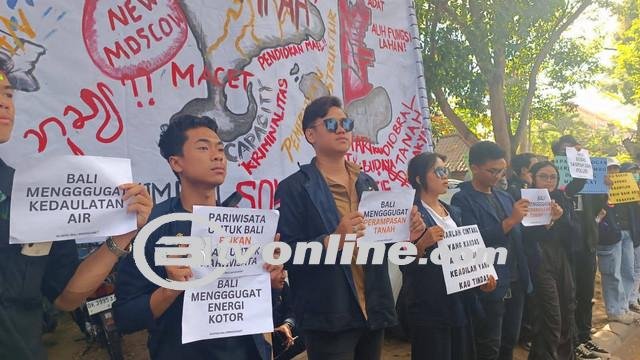 Pendaftaran Paslon Pilgub Bali 2024 Diwarnai Demo Mahasiswa! Serukan ‘ Bali Banyak Masalah’