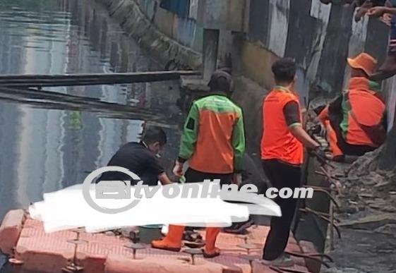 Mayat Perempuan Tanpa Identitas Ditemukan di Kali Sunter