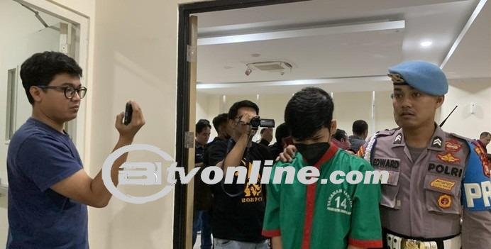 Penyelundupan 11 Kilogram Sabu di Mobil Sedan Terbongkar , Kurir Ternyata Seorang DJ?