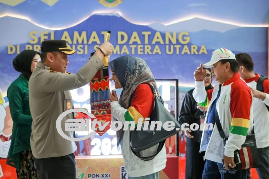Kapolresta Deli Serdang Sambut Hangat Kontingen PON XXI Aceh-Sumut 2024 di Bandara Kualanamu