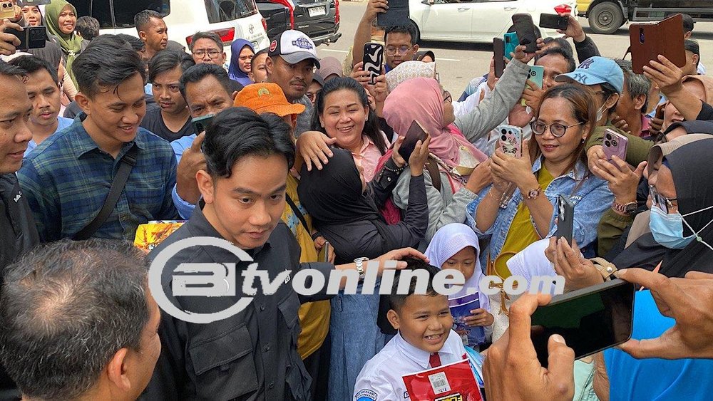 Gibran Tanggapi Permintaan Maaf Jokowi : Itu Hal Biasa