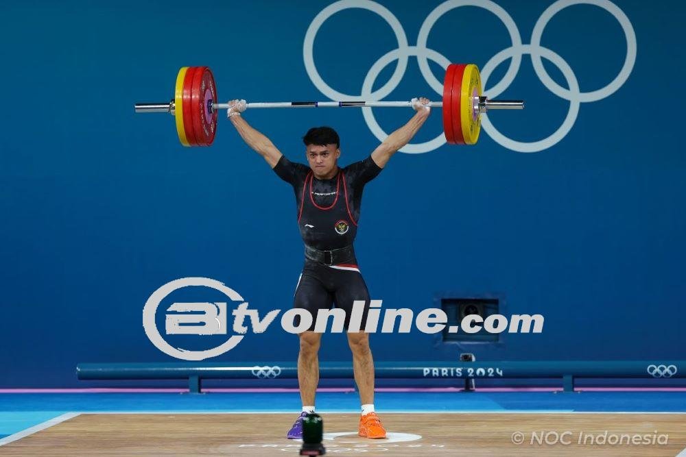Kisah Rizki Juniansyah yang Minum Air Cuci Tangan dan Kaki Sang Ibu, Berbuah Medali Emas Olimpiade Paris 2024 Cabang Olahraga Angkat Besi