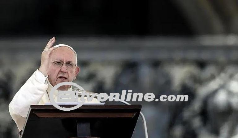 Undangan Misa Akbar Paus Fransiskus di GBK Jakarta Terbatas