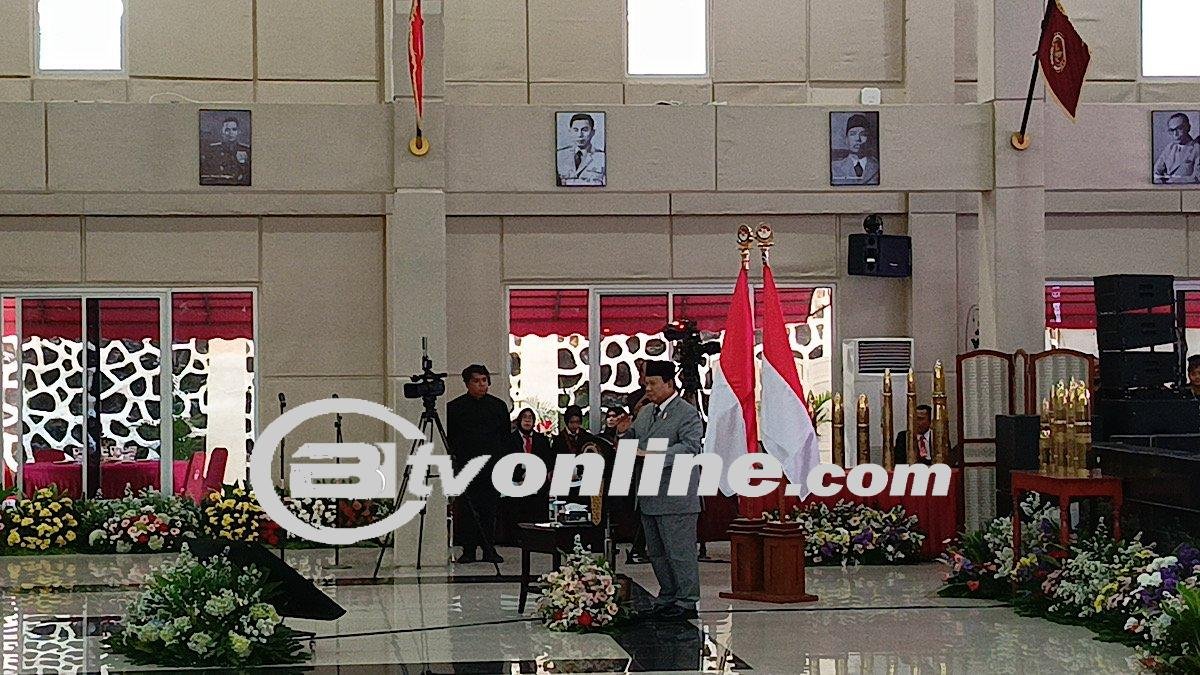 Prabowo Subianto Tekankan Pentingnya Penguasaan Sains dan Teknologi dalam Wisuda Universitas Pertahanan
