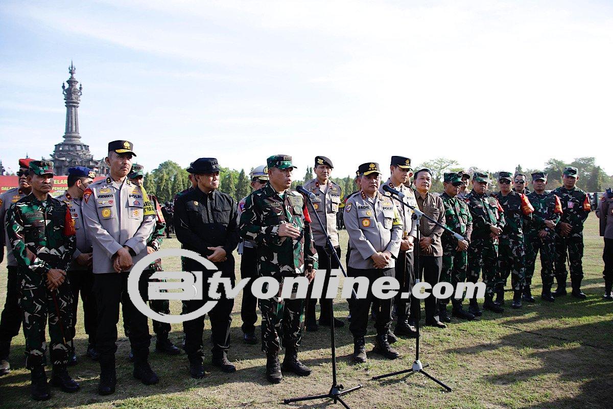 TNI-Polri Gelar Apel Pasukan Gabungan untuk Amankan KTT Indonesia Africa Forum dan HLF MSP di Bali