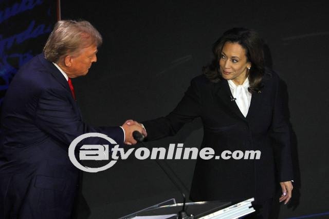 Wakil Presiden Kamala Harris Sapa Donald Trump dalam Debat Presiden AS