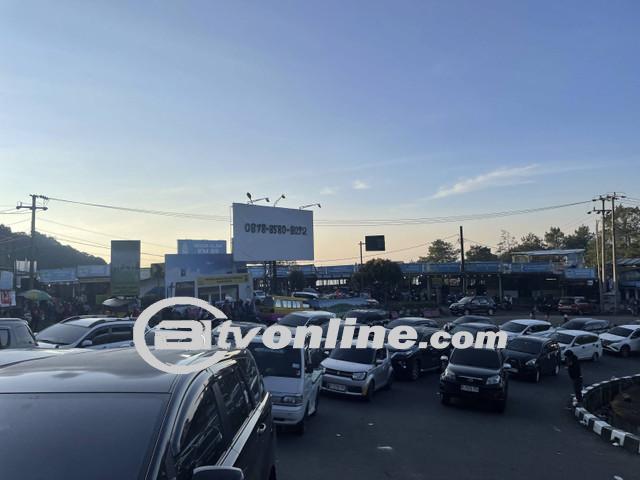 Kepolisian Terapkan Rekayasa Lalu Lintas One Way dari Puncak Menuju Jakarta untuk Atasi Kepadatan