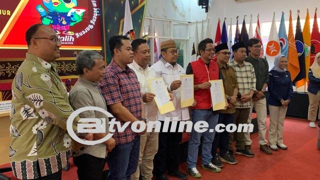 KPU Jawa Timur Resmi Tetapkan Tiga Pasangan Calon di Pilgub Jatim 2024