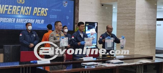 Polisi Tangkap Guru SD di Jawa Timur atas Kasus Peretasan Data BKN,ijual ke Forum Hacker USD 8 Ribu