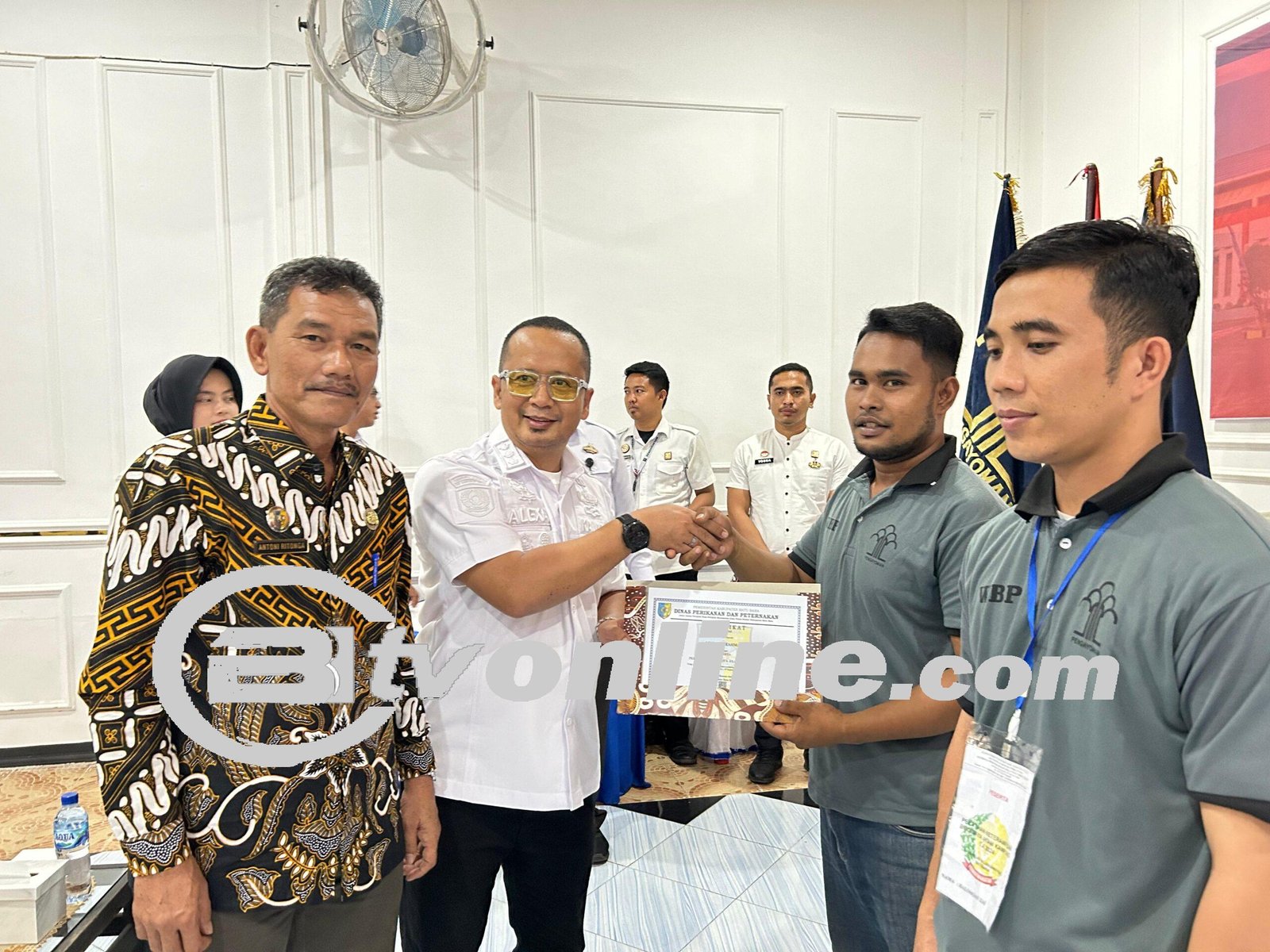 Kepala Lapas Kelas IIA Labuhan Ruku Kanwil Kemenkuham Sumatera Utara Tutup Kegiatan Pelatihan Budidaya Ayam Kampung