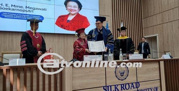 Megawati Soekarnoputri Dianugerahi Gelar Profesor Kehormatan oleh Silk Road International University di Uzbekistan