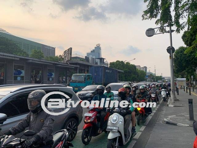 HUT ke-79 TNI di Monas: Antusiasme Masyarakat Picu Kemacetan Hingga Sore Ini