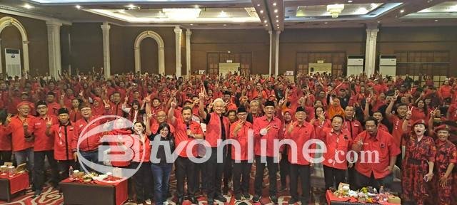 Ganjar Pranowo Gembleng Kader PDI Perjuangan Yogyakarta Untuk Menangkan Pasangan Hasto Wardoyo dan Wawan Harmawan di Pilkada 2024