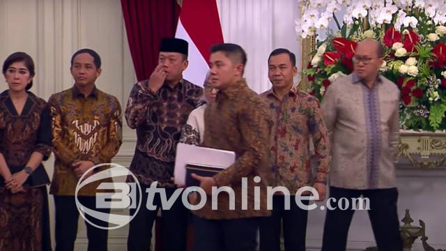 Prabowo Subianto Umumkan Kabinet Merah Putih, Mayor Teddy Jadi Sekretaris Kabinet