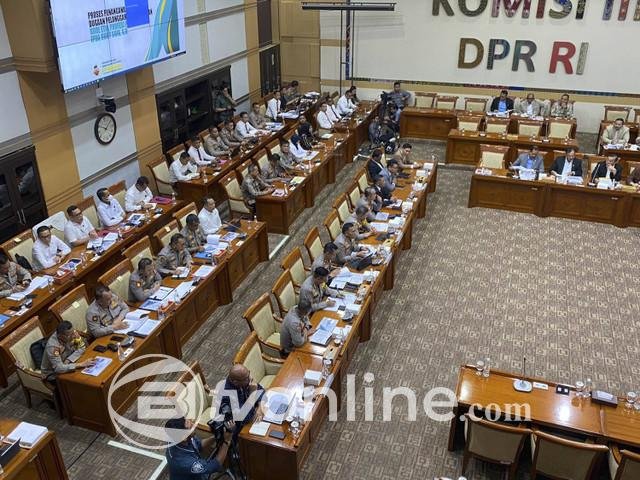 Rapat Dengar Pendapat Komisi III DPR RI Bahas Kasus Pemecatan Ipda Rudy Soik