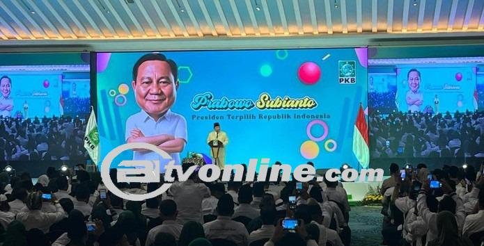 Prabowo Subianto Kenakan Dasi Hijau di Forum Legislator PKB, Berkelakar Soal PDIP