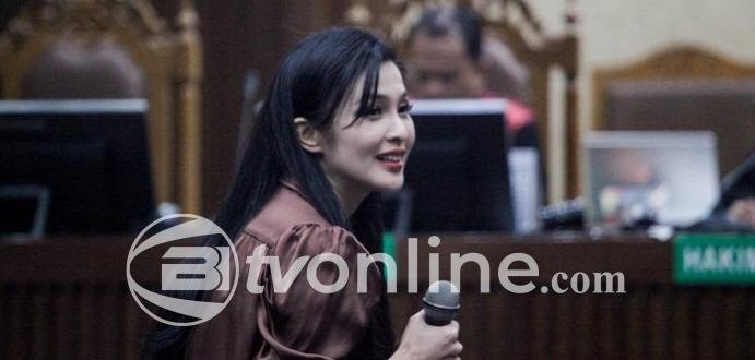 Sandra Dewi Ungkap Pengalaman Penyakit Kulit Rosacea Dalam Sidang Dugaan Korupsi