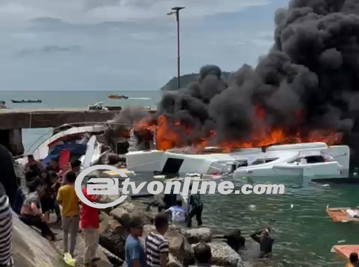 Speed Boat Calon Gubernur Maluku Utara Terbakar Hebat di Pelabuhan Bobong