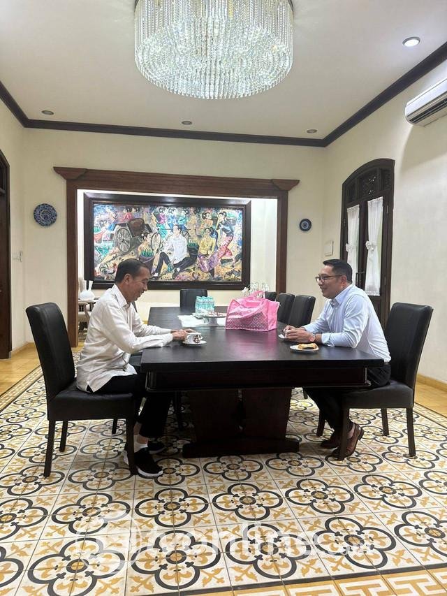 Ridwan Kamil Sowan ke Jokowi, Pilkada Jakarta Masih Jadi Pertanyaan