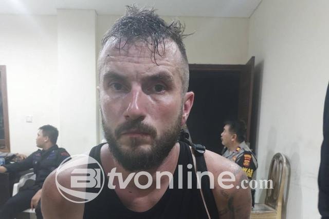 Warga Negara Polandia Ditangkap Setelah Hajar Anggota Satbrimob Polda Bali di Uluwatu