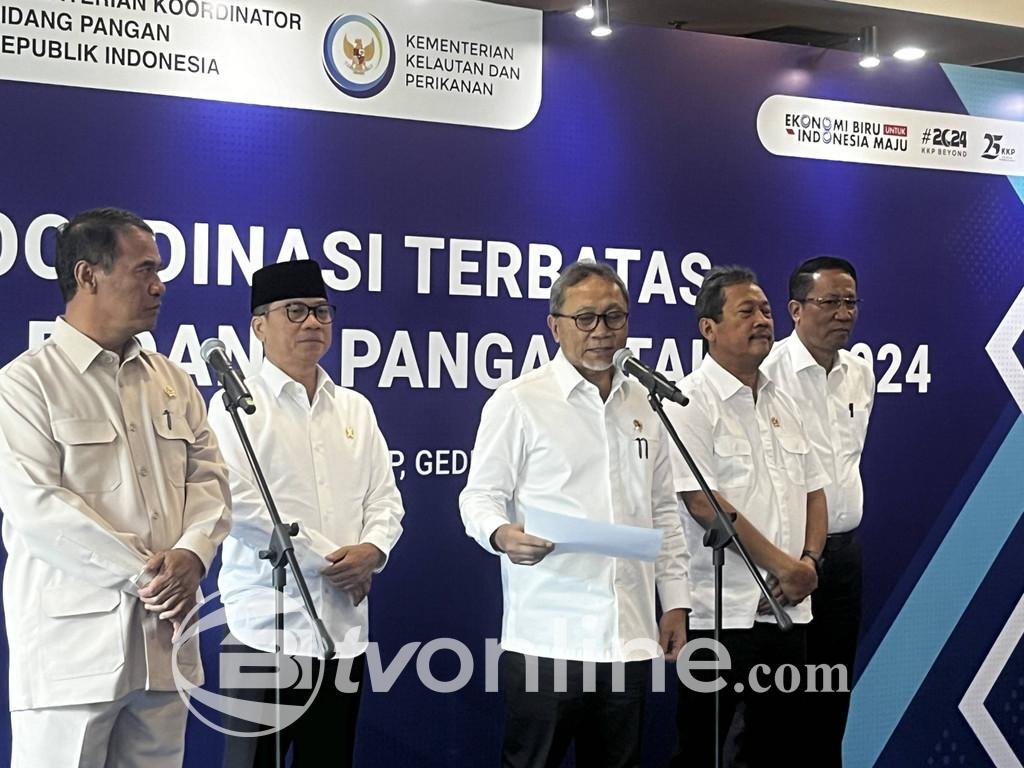 Zulkifli Hasan Gelar Rapat Bahas Transformasi Kelembagaan Bulog