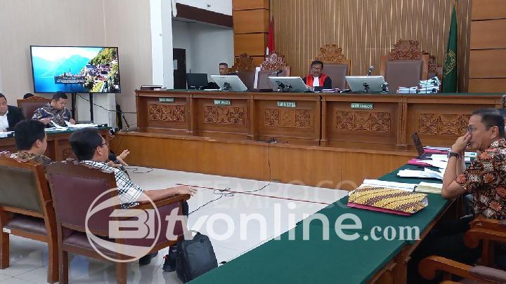 Pengacara Tom Lembong Sebut Kejaksaan Agung Terlalu Memaksakan Penetapan Tersangka Tanpa Bukti Cukup