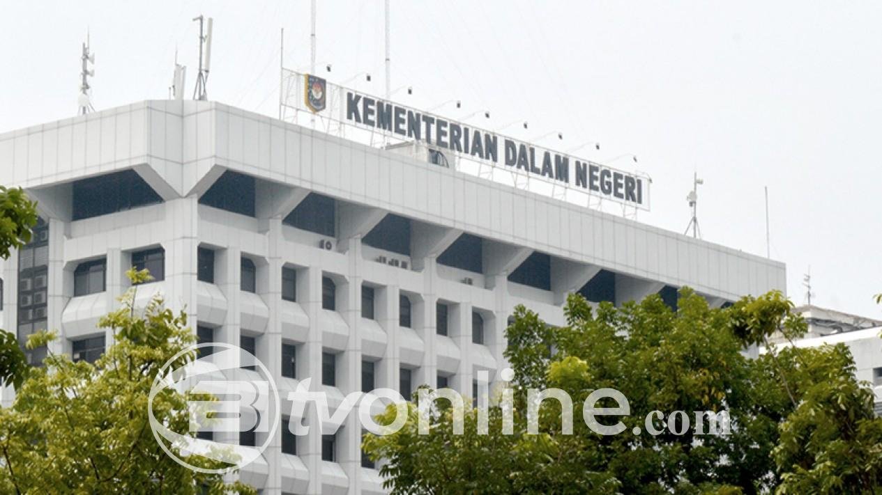 Kemendagri Bima Arya Tandatangani Surat Larangan Bansos dari APBD Jelang Pilkada 2024