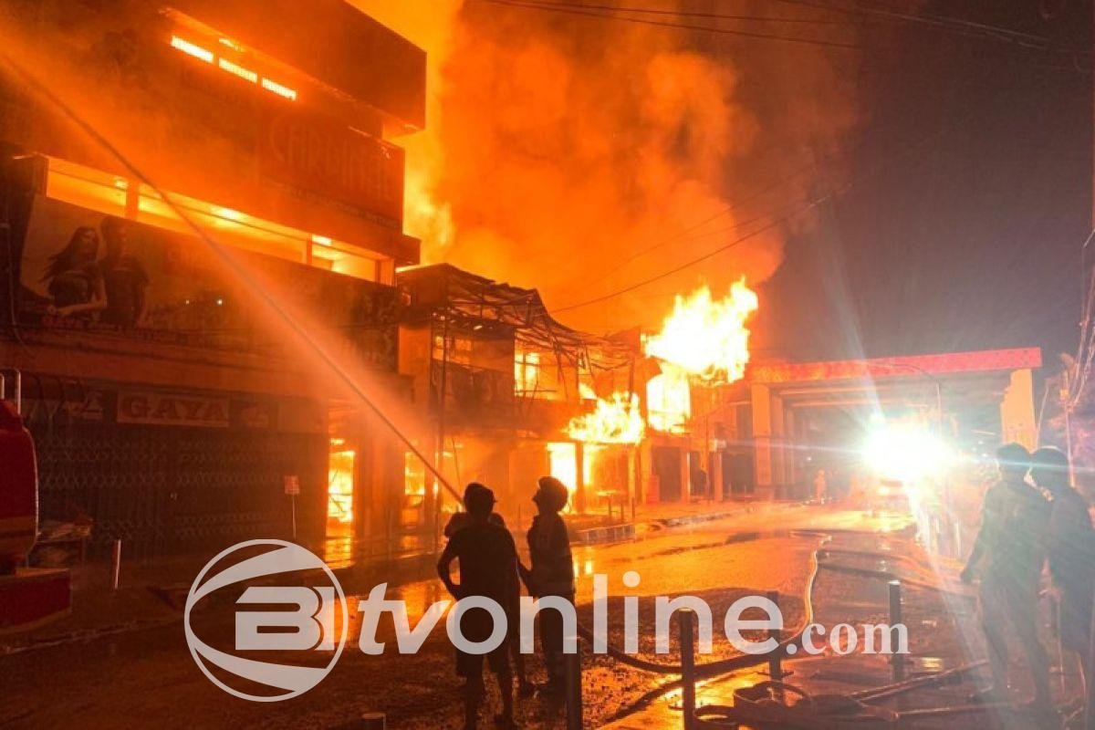 Kebakaran Melanda Permukiman Padat Penduduk di Kampung Bahari, Tanjung Priok, Jakarta Utara
