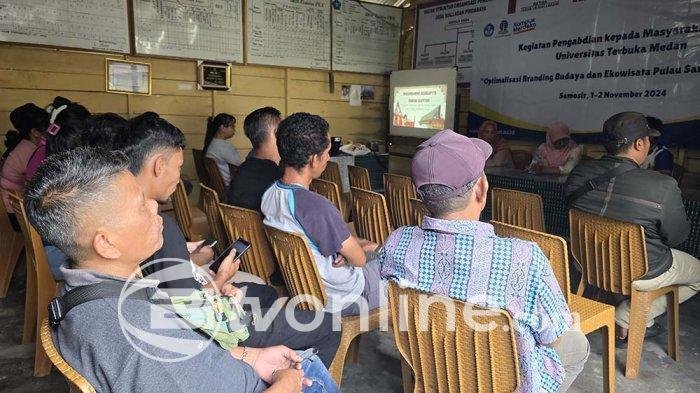 Universitas Terbuka Medan Berdayakan UMKM Desa Siallagan Melalui Pelatihan Digital Marketing
