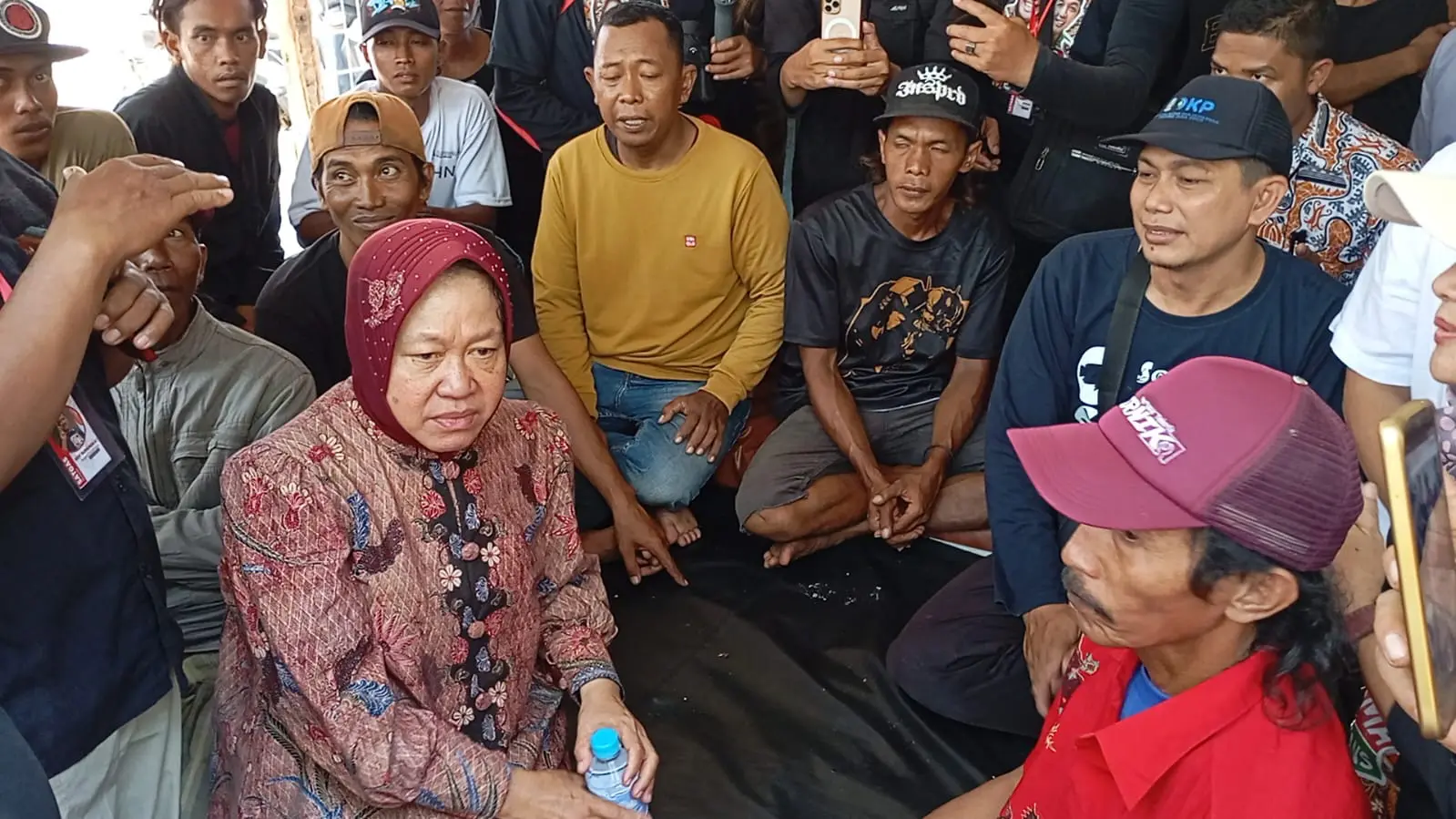 Risma Ajak Nelayan Jawa Timur Ikuti Pelatihan Pengolahan Ikan Pasca Panen untuk Tingkatkan Pendapatan