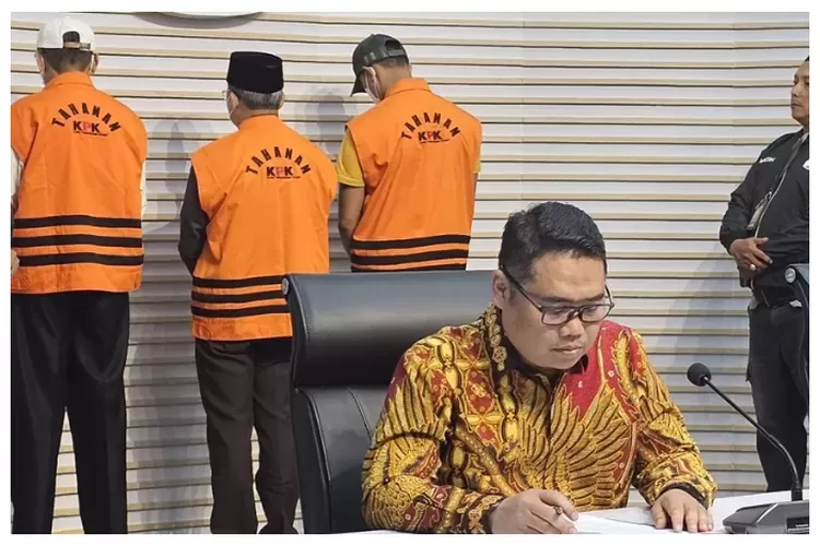 Rohidin Mersyah Diduga Ambil Gaji Guru Honorer Rp1 Juta untuk Biaya Pilkada Bengkulu