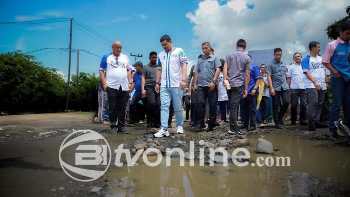 Bobby Nasution: ‘Jalan Gelombang di Nias Bikin Kepala Agak Benjol’