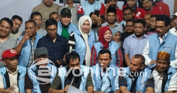 Kedua Pasangan Calon Gubernur Aceh Klaim Kemenangan, Mualem 62% dan Bustami 54,41%