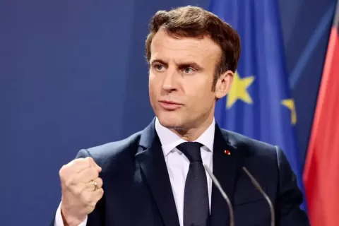 Macron Sebut Putin Tidak Ingin Perdamaian, Serangan Rusia Terus Intensif di Ukraina