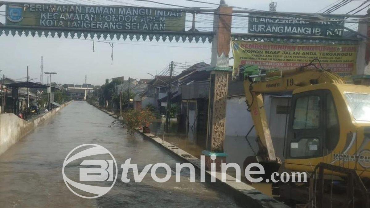 Banjir Merendam Perumahan Taman Mangu Indah Tangsel Akibat Tanggul Kali Ciputat Jebol