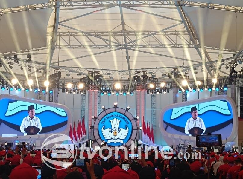 Prabowo Umumkan Kenaikan Gaji Guru ASN dan Non-ASN, Mulai Januari 2025