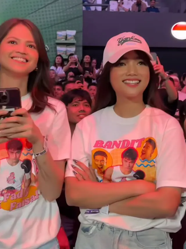 Fuji Tunjukkan Dukungan Penuh untuk Fadly Faisal di Byon Combat 4, Sorotan Netizen