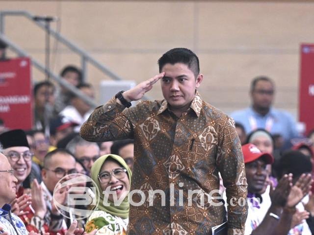 Presiden Prabowo Tegur Sekretaris Kabinet Teddy Indra Wijaya di Acara Muhammadiyah