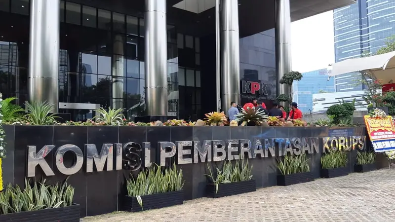 KPK Tangkap Pj Wali Kota Pekanbaru Risnandar Mahiwa dalam OTT, Sita Uang Rp 1 Miliar