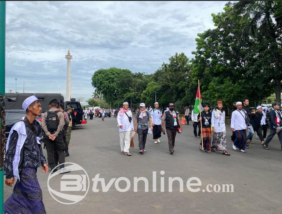 Ribuan Peserta Reuni 212 Mulai Membubarkan Diri, Lalu Lintas di Monas Ramai dan Padat