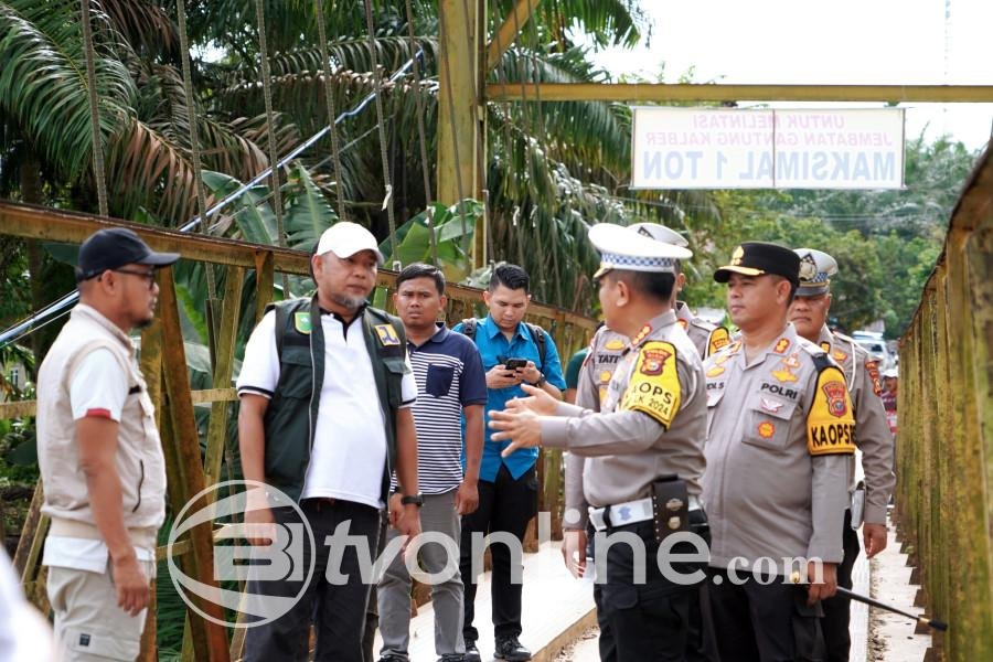 Pengecekan Kondisi Jembatan Sungai Rokan Rusak, Polda Riau Imbau Pengguna Jalan Waspada