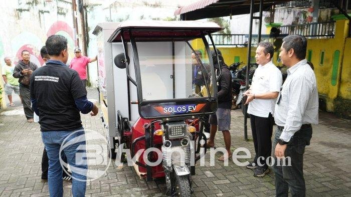 Kecamatan Medan Polonia Luncurkan Poskamling Mobile Menggunakan Becak Listrik untuk Tingkatkan Keamanan