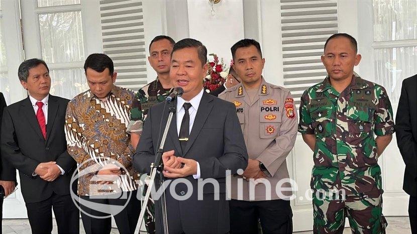 Pemprov DKI Gandeng TNI AU untuk Salurkan Bantuan Banjir Rob di Kepulauan Seribu