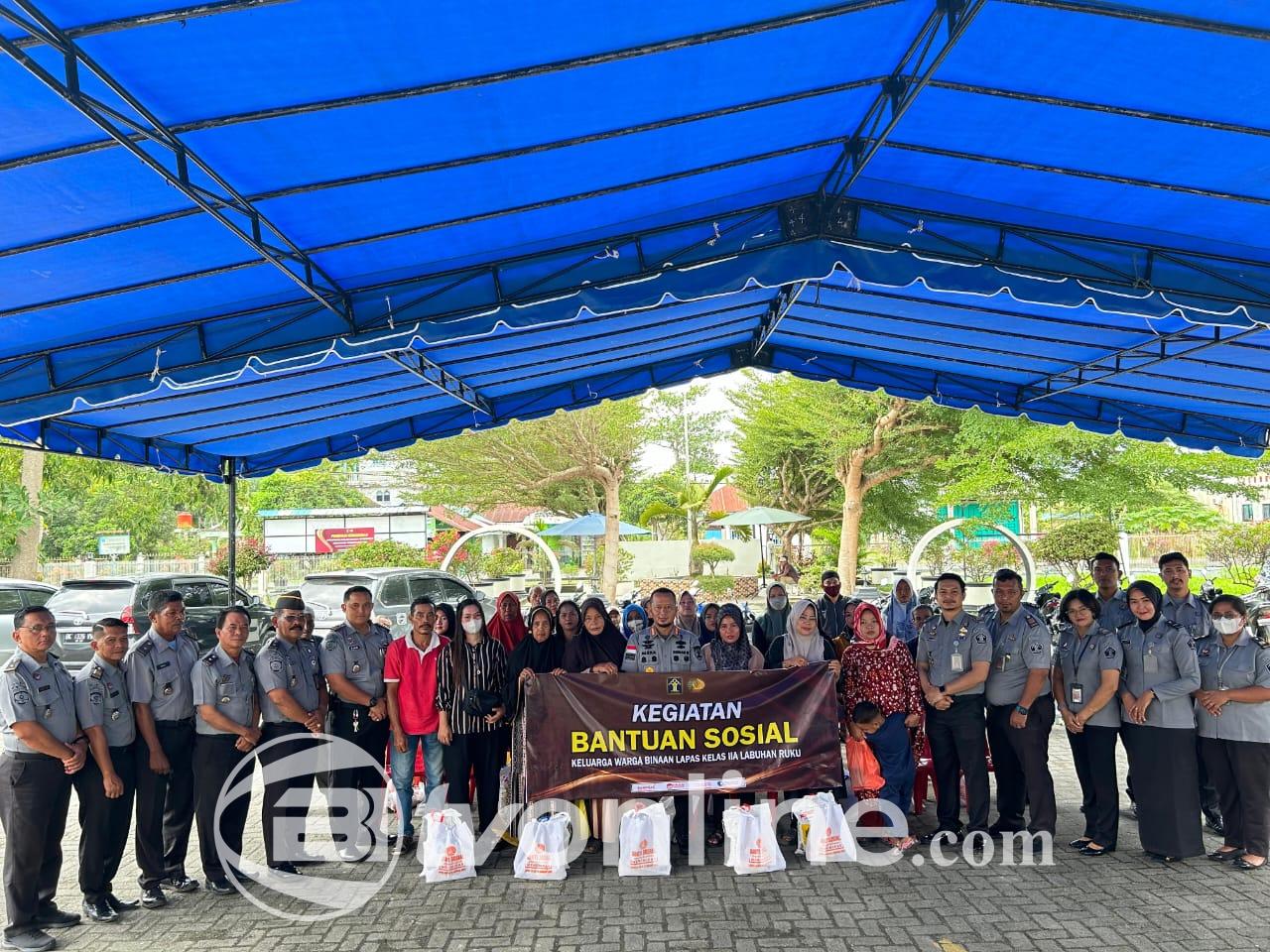 Lapas Kelas IIA Labuhan Ruku Salurkan Bantuan Sosial untuk Keluarga Warga Binaan dalam Mendukung Program Akselerasi Kemenkumham