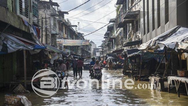Banjir Luapan Sungai Terjang Medan, Ratusan Rumah Terendam, BPBD Tetapkan Status Tanggap Darurat