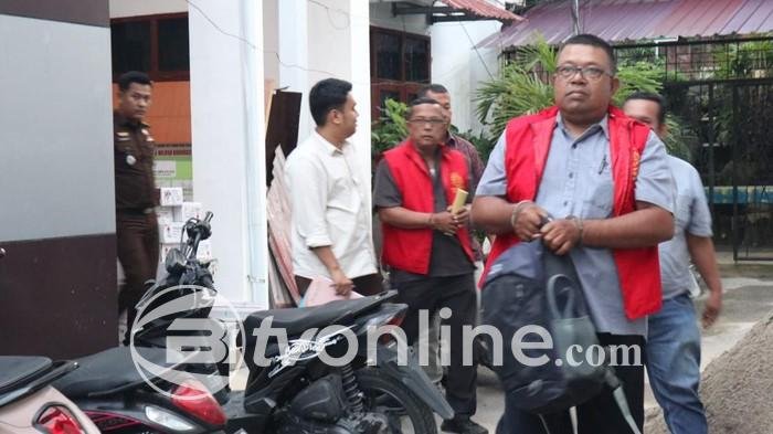 Kejari Labuhanbatu Tahan Dua Tersangka Kasus Korupsi PUDAM Tirta Bina Senilai Rp 1,4 Miliar