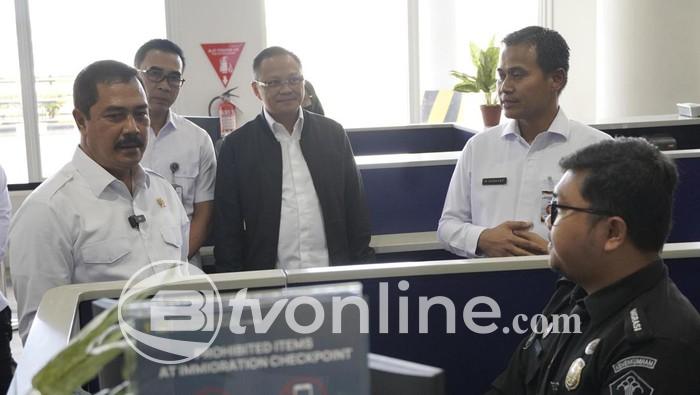 Menteri Imipas Agus Andrianto Evaluasi Layanan Imigrasi di TPI Medan