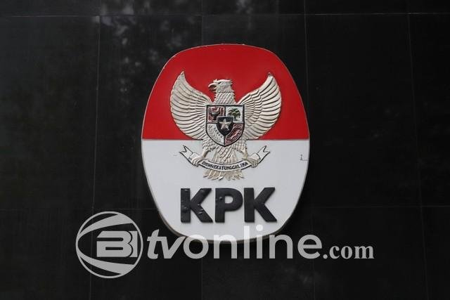 KPK Periksa Advokat PDIP Yanuar Prawira Wasesa dalam Kasus Dugaan Suap PAW DPR RI